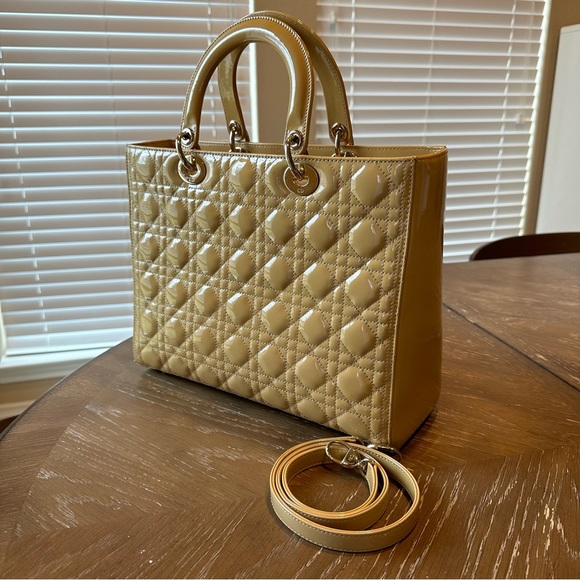 Dior Lady Dior Large Bag - Picture 4 of 11